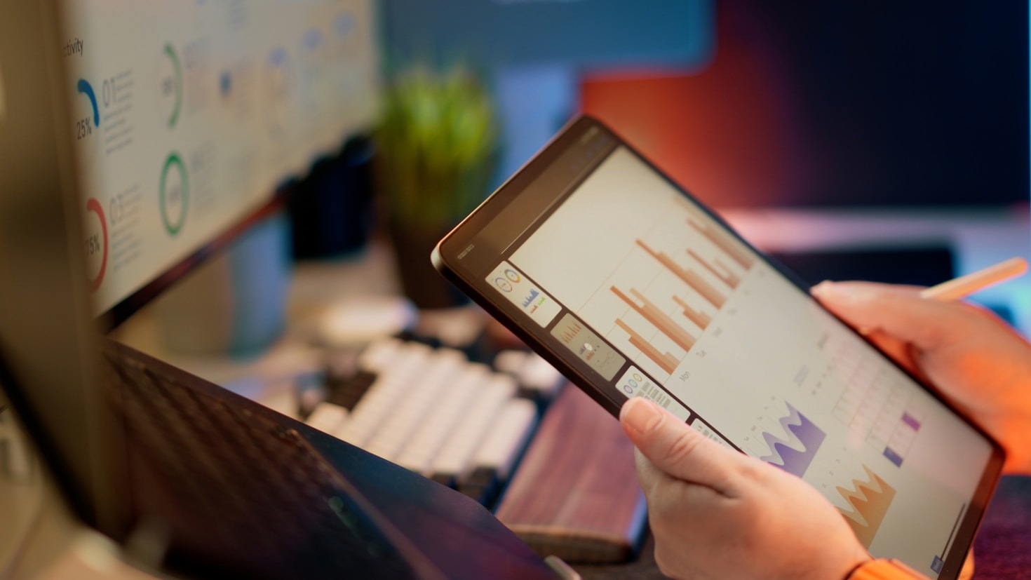 Como identificar irregularidades em contratos públicos